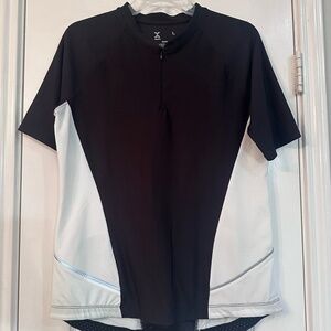 Xersion Black and White Quick-Dri Short Sleeve Tee